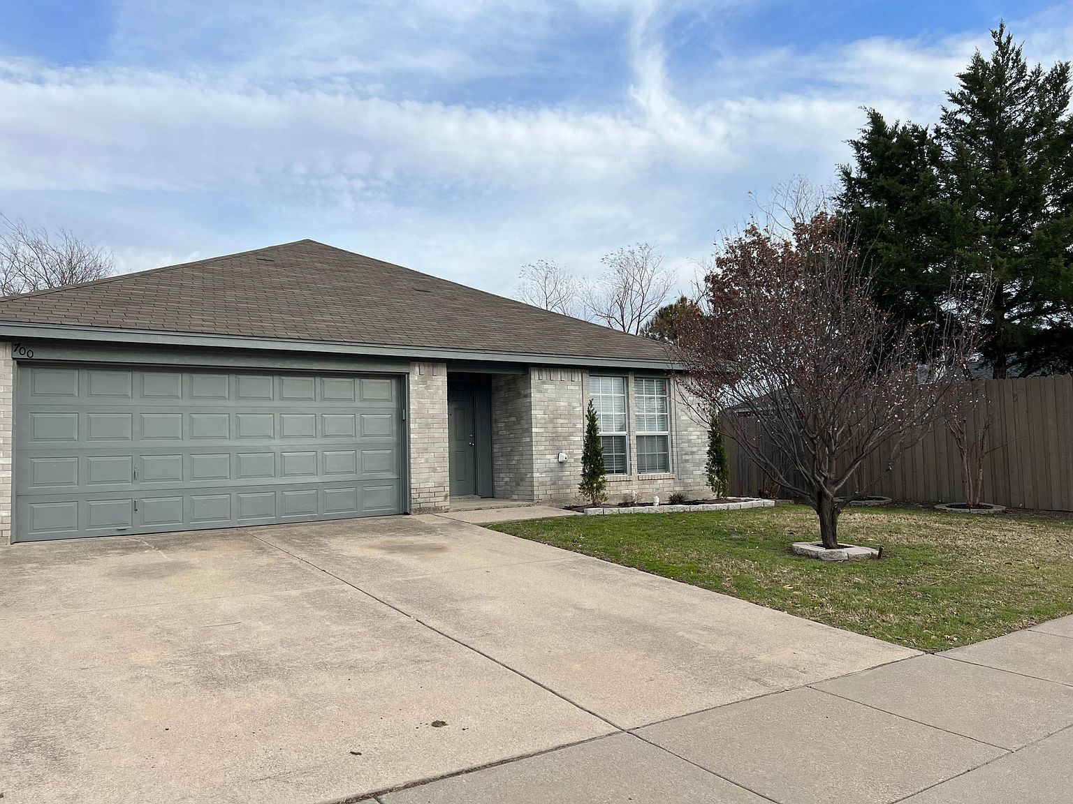 700 Amber Dr, Saginaw, TX 76179 Zillow