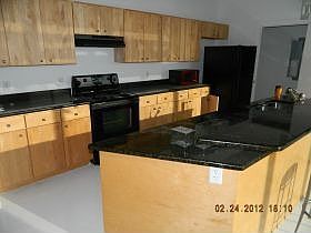 5th image of 175 2nd St S APT 911