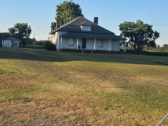 2nd image of 353 Cotton Grove Rd