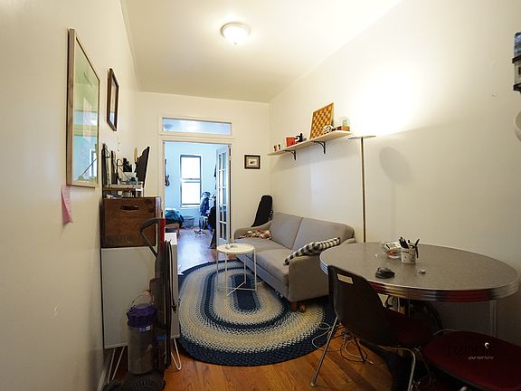 2nd image of 319 Jefferson St APT 2L