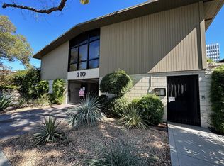 210 S Oak Knoll Ave APT 2, Pasadena, CA 91101