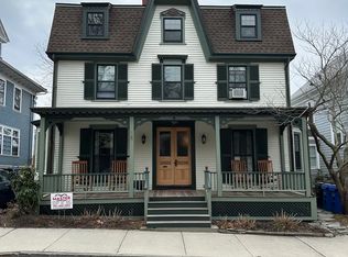 7 Bull St #3, Newport, RI 02840