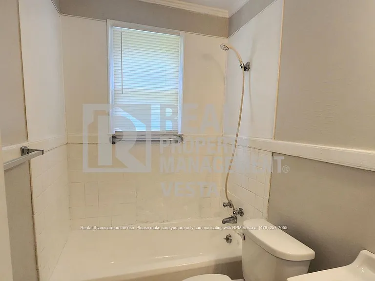 3323 Guthrie Dr — Photo 6