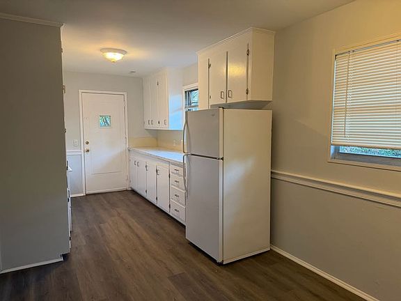 4th image of 1511 Mulberry St