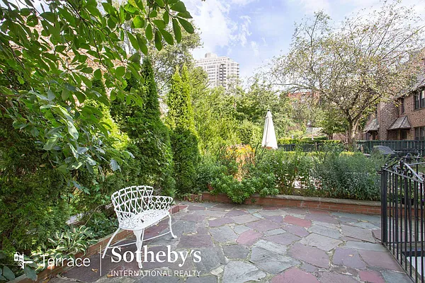 Sold by Terrace Sotheby's International Realty | media 9