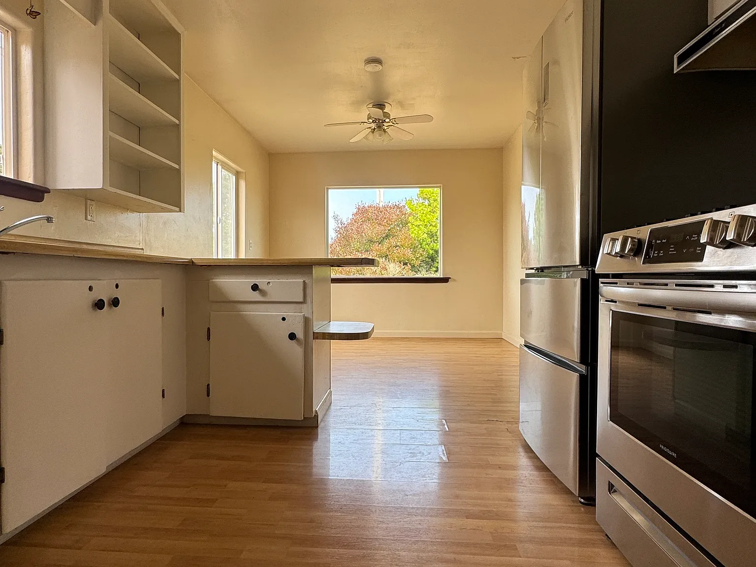 3 bed, 1600 sqft, $2,500 — Photo 4