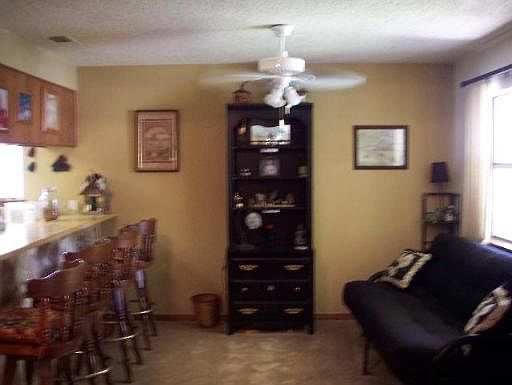 4th image of 1511 PERIWINKLE PL