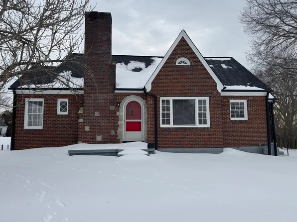 206 Greyson St, Martinsville, VA 24112