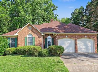 104 Provincial Rd, Gastonia, NC 28056