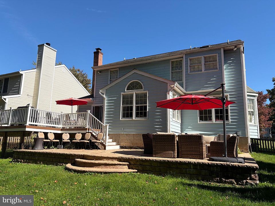 2nd image of 2808 Singer Woods Dr