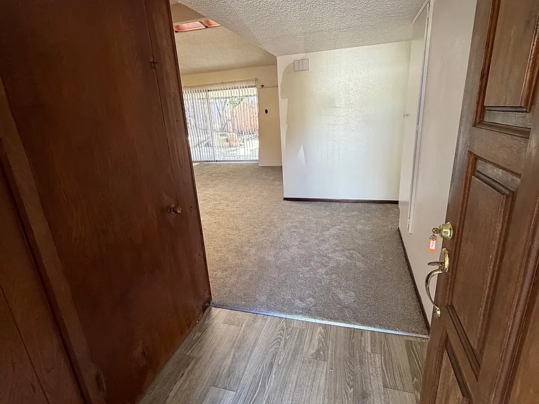 4515 Revillo Way — Photo 2