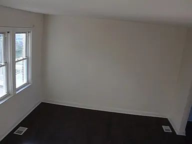 1st image of 3815 Cottage Ave Room 2