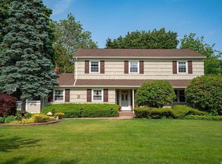 1 Heritage Pl S, Nesconset, NY 11767