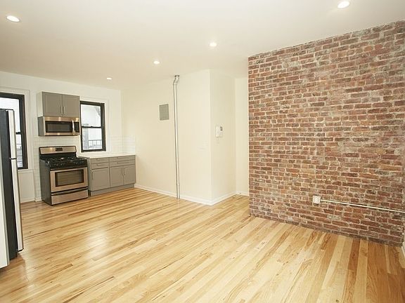 2nd image of 2168 35th St APT 4B