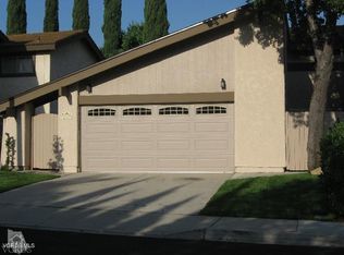 221 Donegal Ave, Thousand Oaks, CA 91320