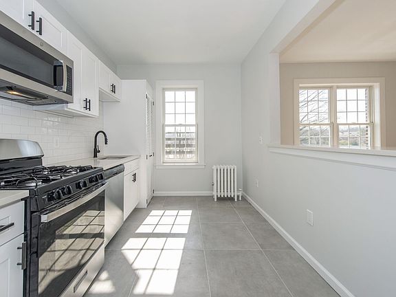 2nd image of 337-343 Franklin Ave #7