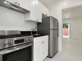 156 NW 62nd St, Miami, FL