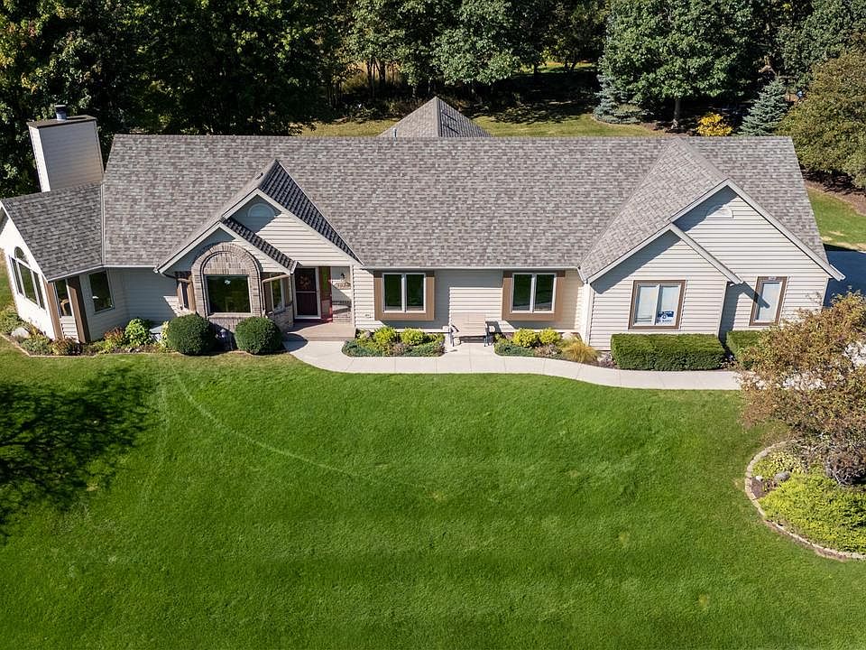 1st image of 3986 Wexford CIRCLE SOUTH South