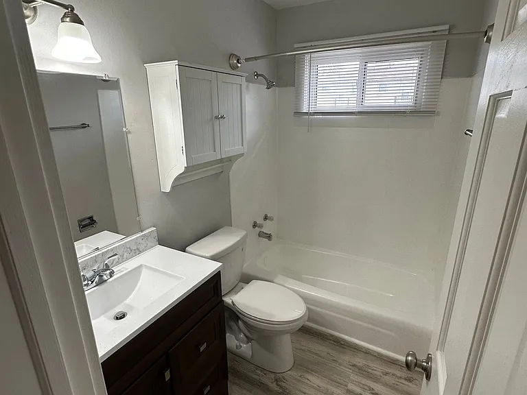 Parks Edge Apartments — Photo 8