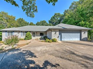 12 Berrydale Ln, Bella Vista, AR 72715