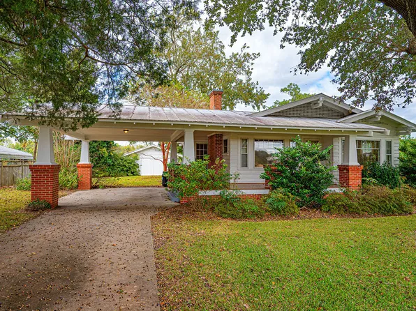 275 Aurora Rd, Ernul, NC 28527