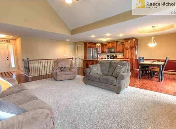 3rd image of 3838 NE 89th Ter