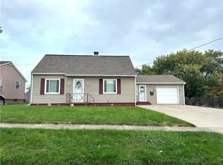 1592 W 40th St, Erie, PA 16509