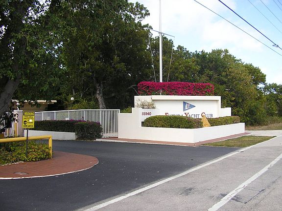 4th image of 88540 Overseas Hwy APT 204