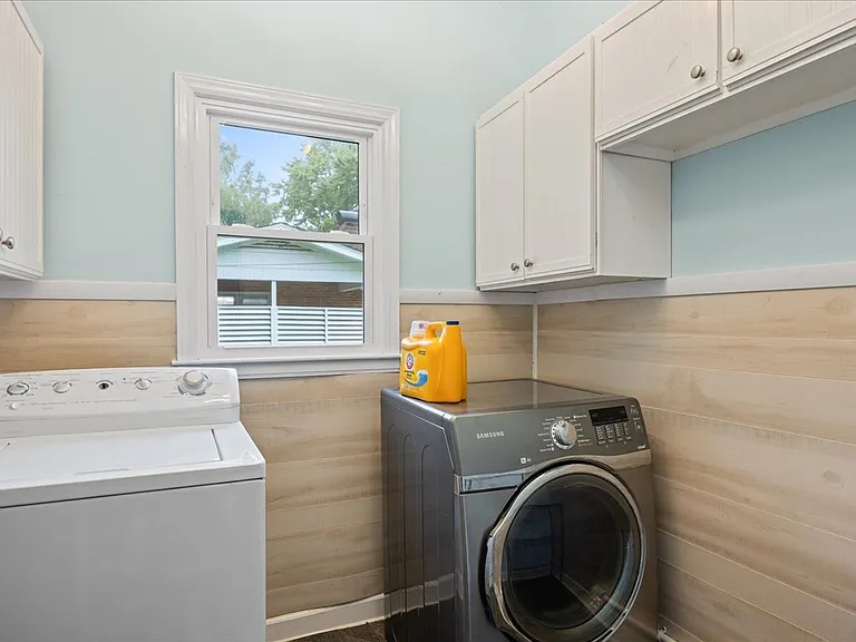 2408 Rolling Pines Ave — Photo 20
