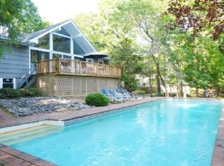 7 Cattalo Cir, East Hampton, NY 11937