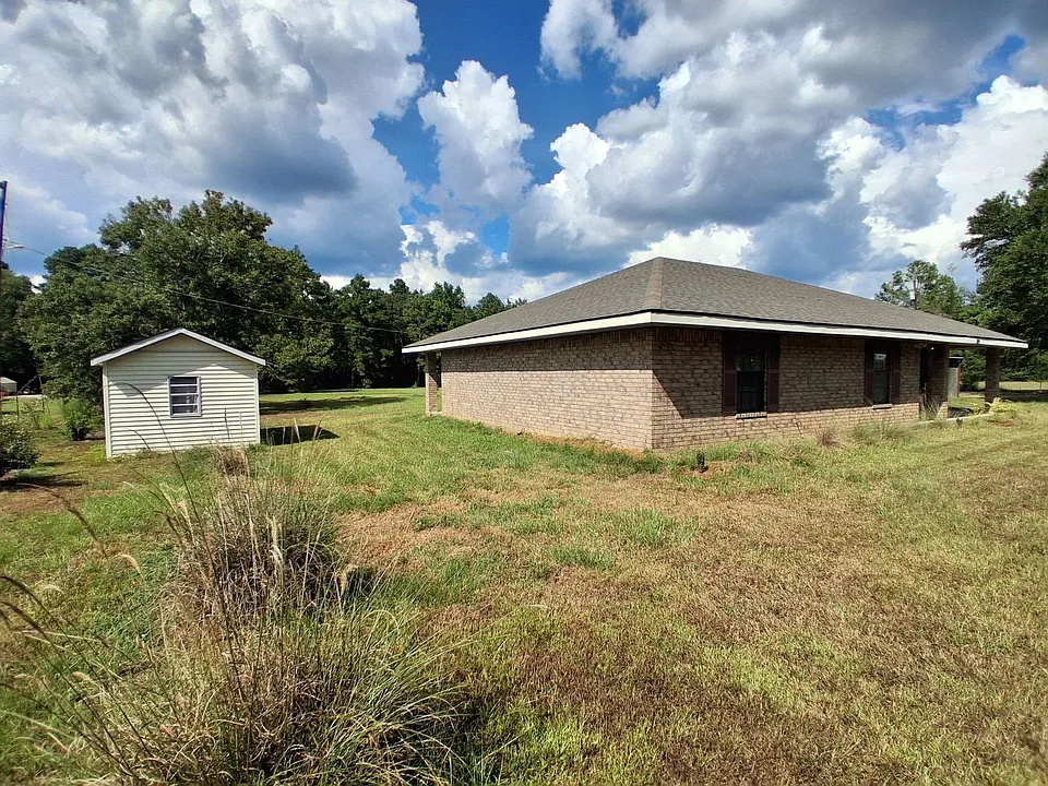 9810 Lewis Rd