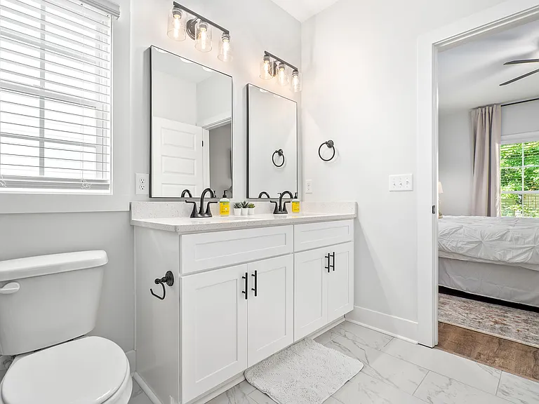 720 Village Dr — Photo 8