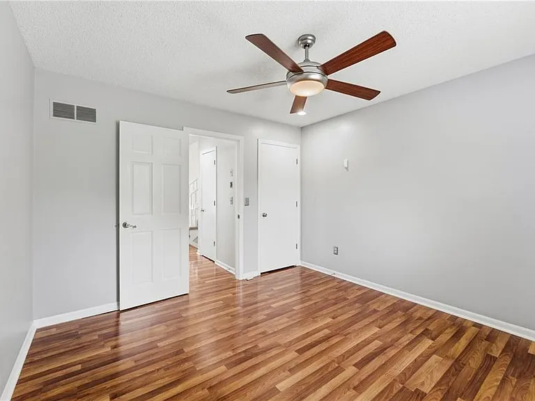 11811 Slater St — Photo 7
