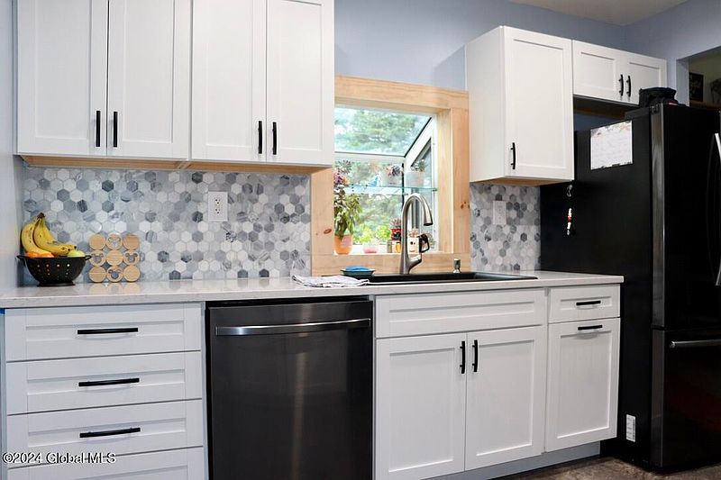 2nd image of 174 Daniels Avenue