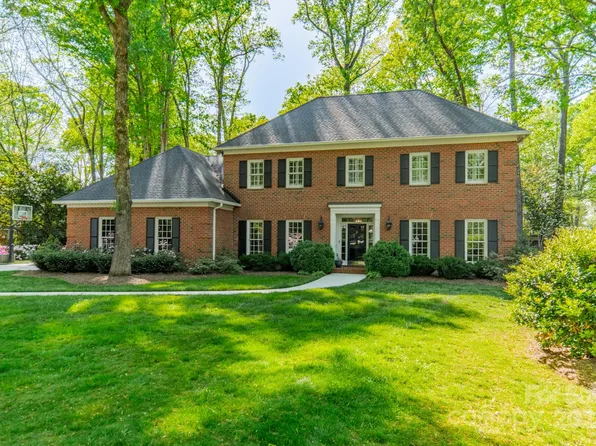 242 Beckham Ct, Charlotte, NC 28211