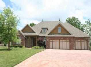 6268 S Weatherwood Trl, Springfield, MO 65810