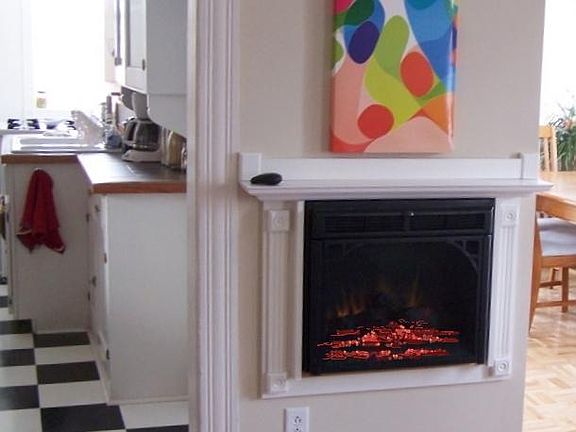3rd image of 395 Hall Ave