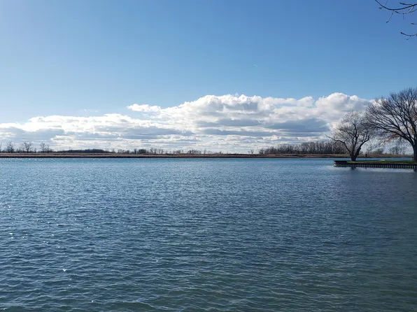 7095 S Channel Dr, Harsens Island, MI 48028