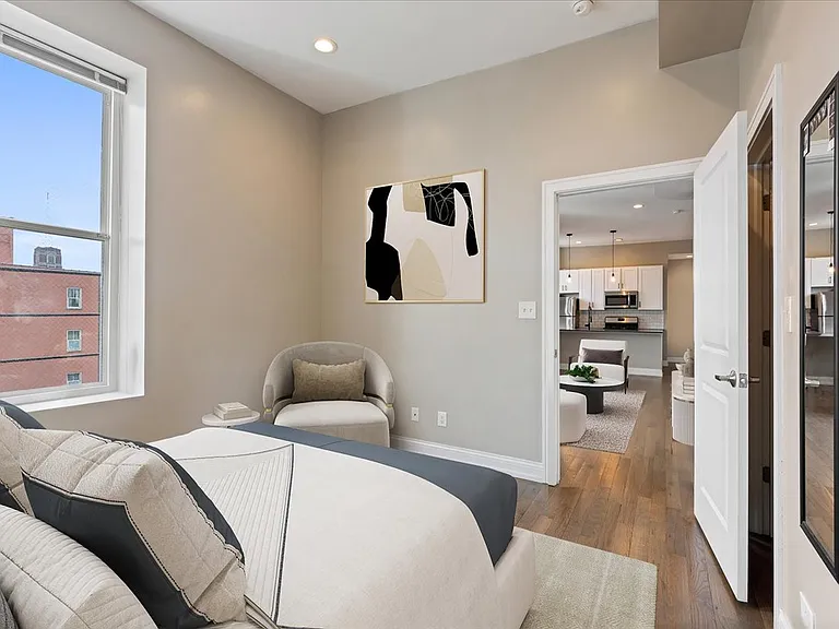 1946 S Racine Ave #3R — Photo 7