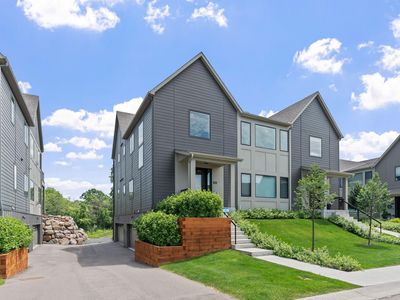 4825 Linden Cove Ln, Savage, MN, 55378