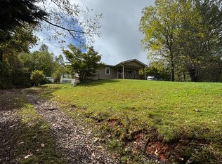 22 Gregory Hill Rd, Fairview, NC 28730