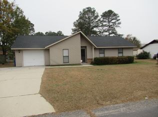 6425 Rannock Dr, Fayetteville, NC 28304