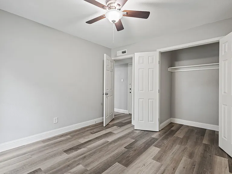 3939 Branch Hollow Dr — Photo 12