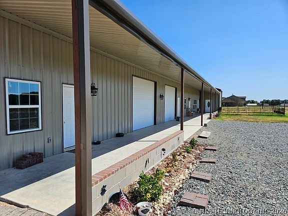 4th image of 3226 Lark Rd