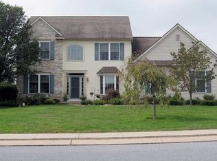 210 Southgate Dr, Lancaster, PA 17602