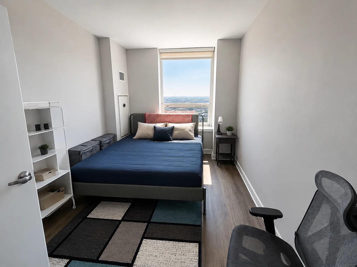 2 bed, 1005 sqft, $3,834 — Photo 4