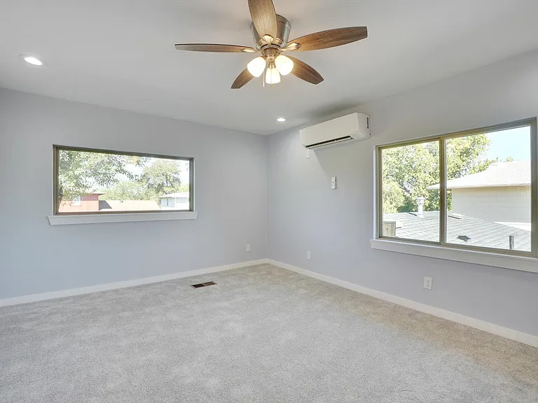 1032 Hoke Smith Dr — Photo 10
