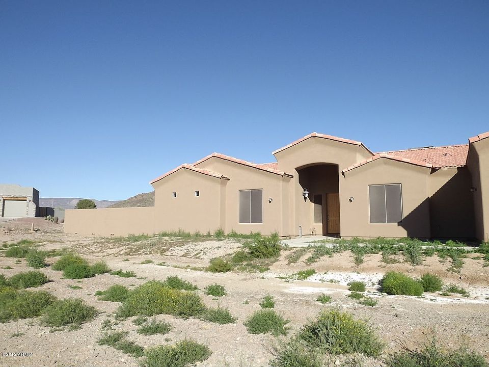 1st image of 214 W Yucca Ln
