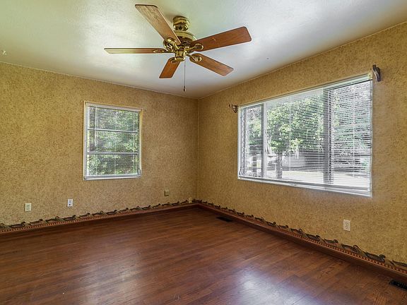 4th image of 306 Bailey Ave