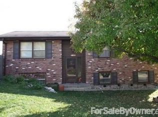 8105 Cobblestone Cir, Lincoln, NE 68510